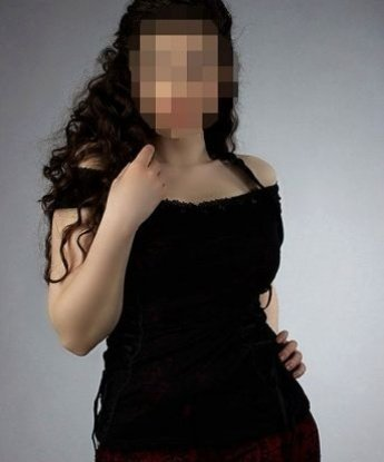 У меня теплое объятье и горячие губки, которые подарят тебе незабываемое блаженство. В Москве я - твоя муза, готовая покорять тебя своей страстью и безудержной энергией. Открой дверь в мир наслаждений, где воплощаются самые смелые фантазии. Обещаю, ты не пожалеешь! Буду рада тебя встретить и окутать тебя своим теплом. Живу в Москве и здесь тебе открыты все двери удовольствия. Жду тебя, мой сладкий. 💋💖🔥 Христина